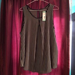 West Kei Safaia Keyhole Blouse size L